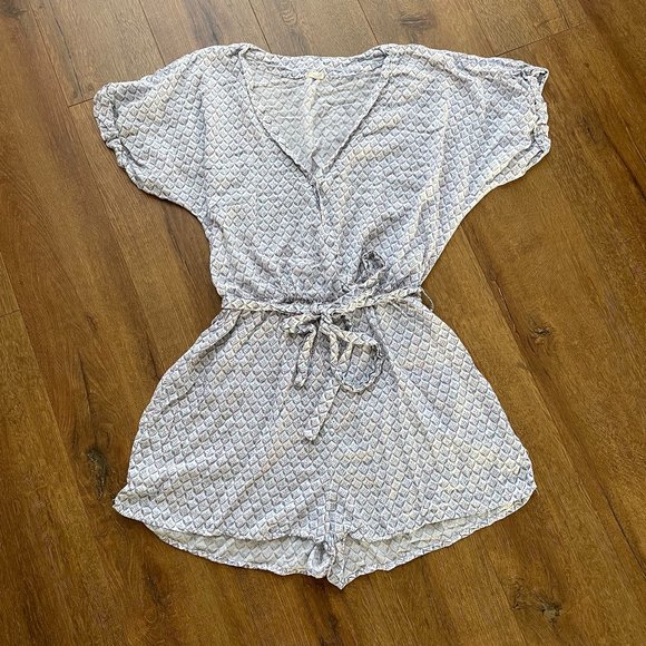 Oysho Pants - Oysho Women Dainty Patterns Romper Belted Shorts Size M